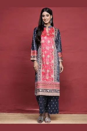 Ahalyaa Floral Printed Mandarin Collar Gotta Patti Velvet Kurta with Palazzos