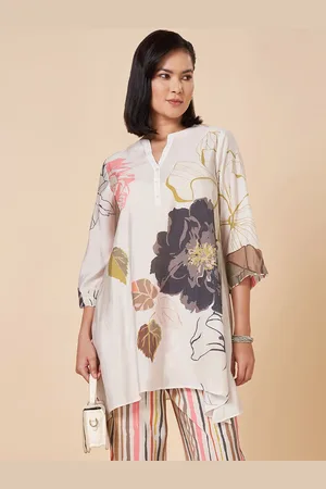 Marigold Lane Women Embroidered V-Neck Tunic