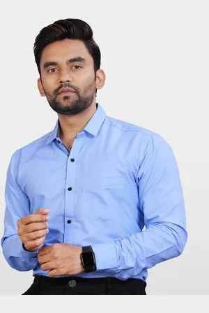 Metronaut Men India Slim Spread Collar Solid Slim Fit Casual Shirt