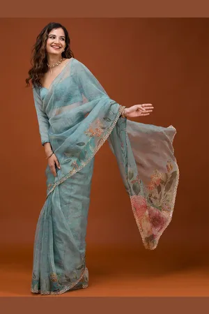 Koskii Floral Embroidered Tissue Saree
