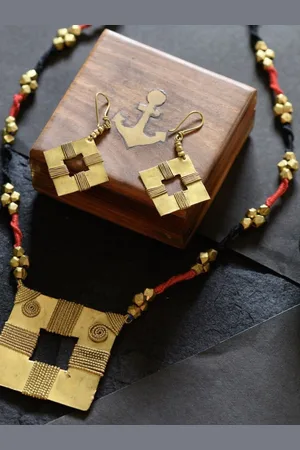 ArtEastri Handcrafted Beaded Square Tribal Necklace and Earrings