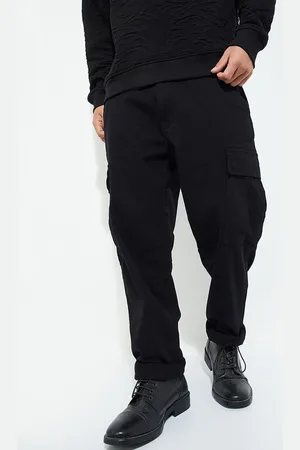 Max Collection Urb_N Men Solid Cargo Trousers