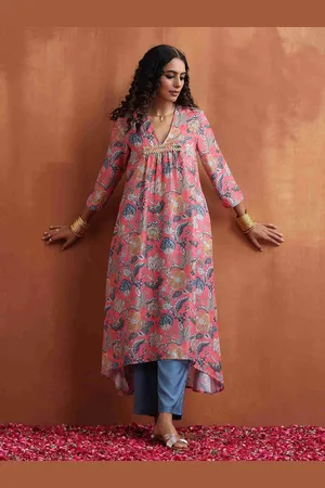 trueBrowns Floral Printed V-Neck Gotta Patti Pleated A-Line Kurta With Trouser