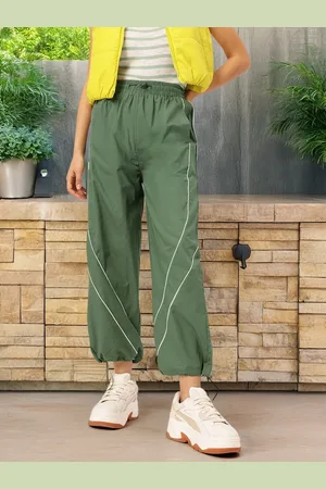 DressBerry Women Relaxed High-Rise Toggle Hem Joggers