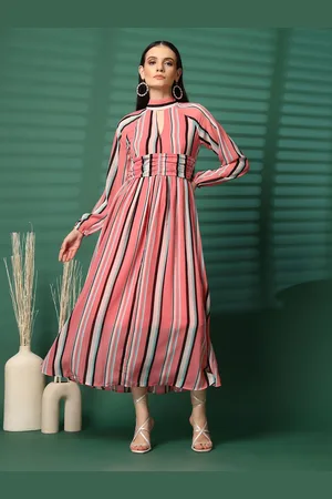 KASSUALLY Women Striped Georgette Fit & Flare Midi Dress