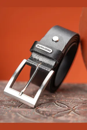 Red Tape Men Textured Leather Casual Belt
