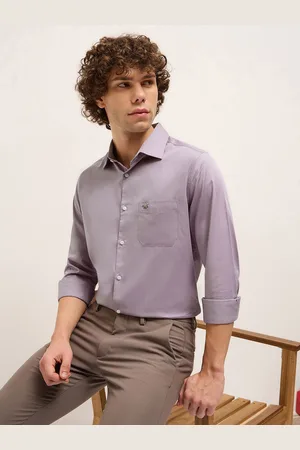 The Bear House Men Tailored Fit Opaque Formal Shirt