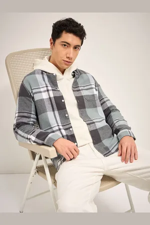 The Bear House Men Button-Down Collar Checked Cotton Slim Fit Casual Shirt