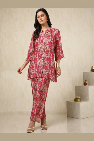 Soch Fuchsia Floral Printed Mandarin Collar Casual Shirt & Trousers