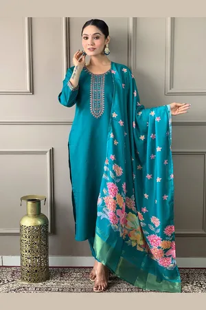 Lilots Women Floral Embroidered Regular Kurta with Trousers & With Dupatta