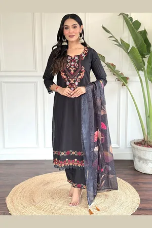 Lilots Women Embroidered Regular Kurta with Trousers & With Dupatta