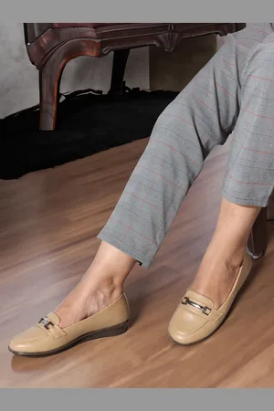 Elle Women Buckle Detail Lightweight Loafers