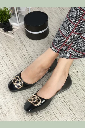 Elle Embellished Round Toe Ballerinas