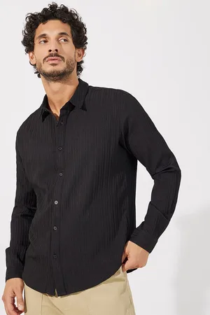 Styli Men Spread Collar Textured Relaxed Fit Casual Shirt