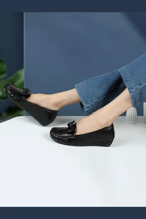 Elle Women Textured Comfort Insole Lightweight Penny Loafers With Bows