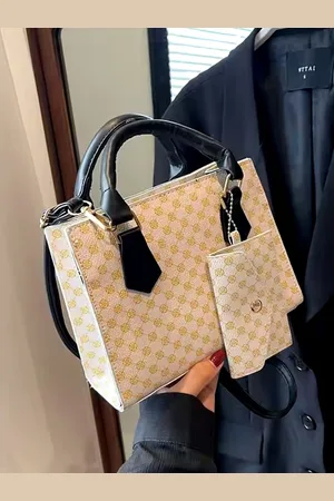 Stylecast Checked Bucket Handheld Bag with Tasselled