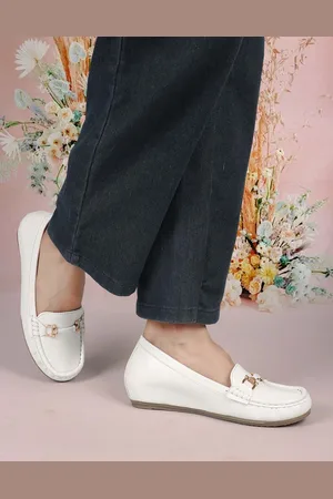 Elle Women Buckled Heeled Lightweight Loafers