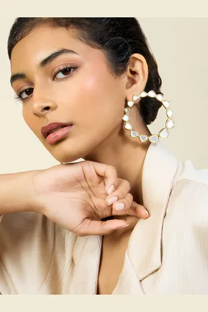 ISHARYA Contemporary Studs Earrings