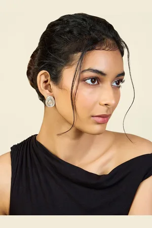 ISHARYA Contemporary Studs Earrings