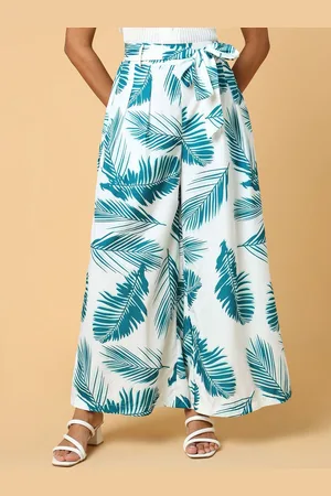SHOWOFF Women Floral Printed Comfort Loose Fit Pleated Trousers