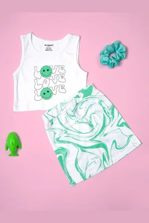 BE AWARA Girls Printed Top with Skirt