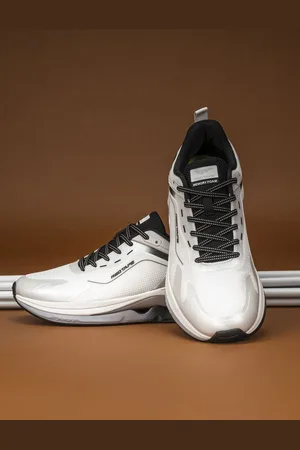 Red Tape Men Mesh Walking Shoes