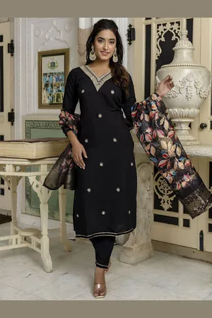 Navlik Women Ethnic Motifs Embroidered Regular Sequinned Kurta with Trousers & With Dupatta