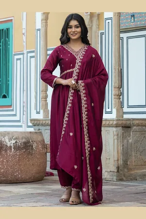 Navlik Women Embroidered Regular Kurta with Trousers & With Dupatta