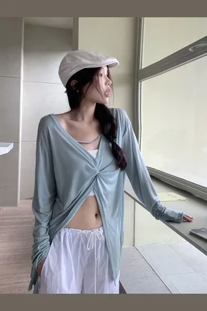 HERE&NOW Women V-Neck Long Sleeves Pullover Sweater