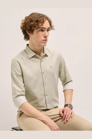 The Bear House Men Tailored Fit Opaque Formal Shirt