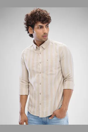 SPYKAR Men Slim Fit Opaque Striped Spread Collar Casual Shirt