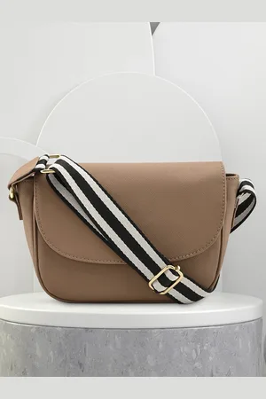 Fastrack Women Textured Solid Structured Shoulder Bag