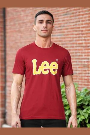 Lee Men Typography Printed Slim Fit Cotton T-shirt