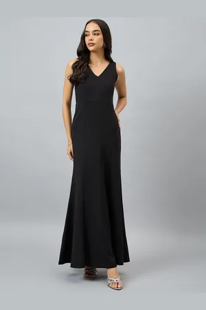 Color Capital V-Neck Maxi Dress