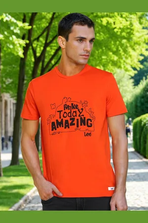 Lee Men Orange Typography Printed Slim Fit T-shirt