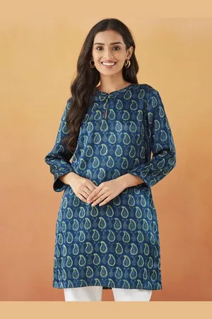 Fabindia Paisley Printed Keyhole Neck Straight Kurta