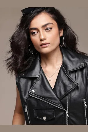 Roadster The Lifestyle Co. Notched Lapel Collar Gilet Leather Jacket With Belt