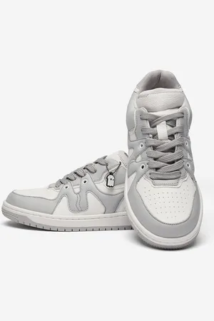 The Souled Store Men Colourblocked Round Toe Lightweight Sneakers