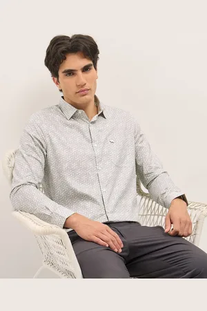 The Bear House Men Tailored Fit Opaque Printed Formal Shirt