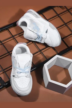 THE WHITE POLE Women Sneakers