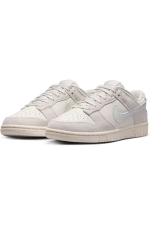 Nike Women Dunk Low Sneakers