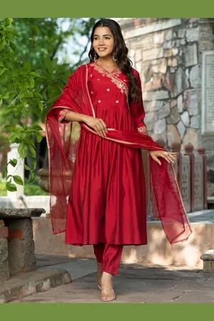 Navlik Women Embroidered Regular Kurta with Trousers & With Dupatta