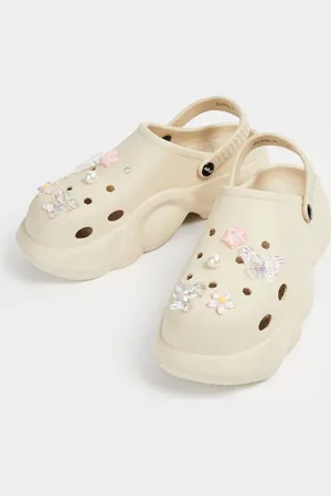 Lifestyle Women Embellished Rubber Clogs