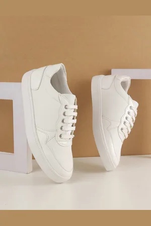 Metro Women Sneakers