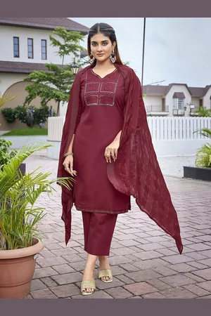 DIVASTRI Women Ethnic Motifs Embroidered Regular Kurta with Trousers & With Dupatta