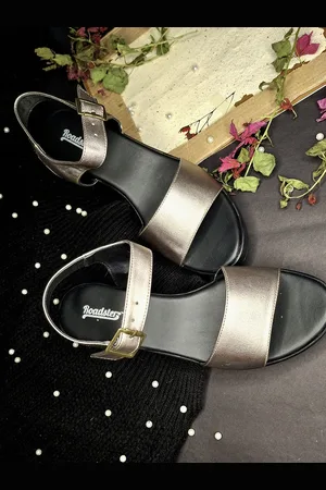 Roadster The Lifestyle Co Women Block Heels