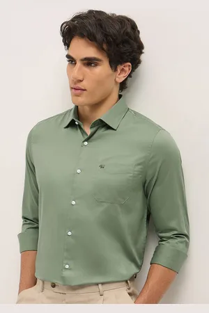 The Bear House Men Tailored Fit Opaque Formal Shirt