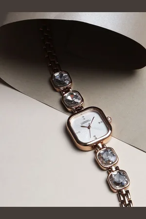 French Connection Women Printed Dial & Bracelet Style Straps Analogue Watch FCN0106SRGM