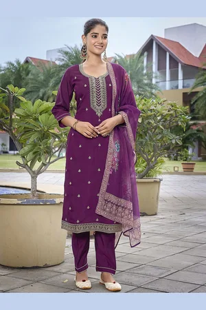 DIVASTRI Women Ethnic Motifs Embroidered Regular Sequinned Kurta with Trousers & With Dupatta