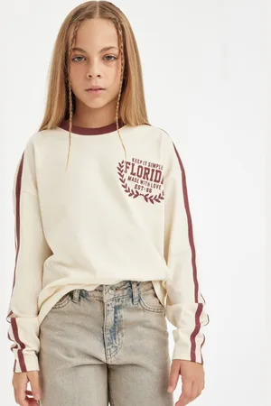 DeFacto Girls Drop-Shoulder Sleeves Applique T-shirt